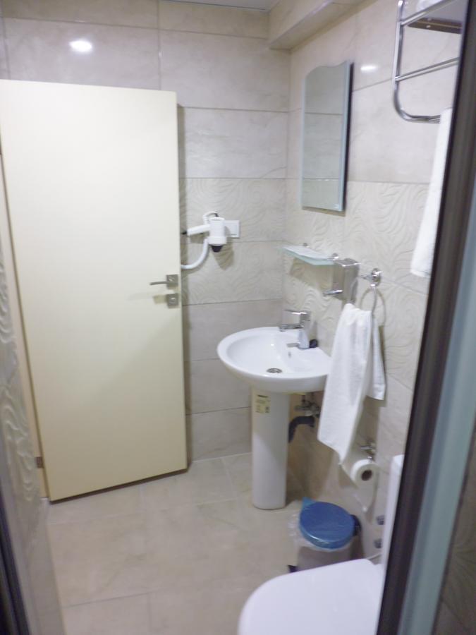 Ipek Hotel Balıkesir Buitenkant foto